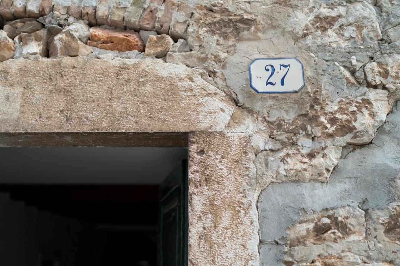Stara Hiza Rovinj Apartment ภายนอก รูปภาพ